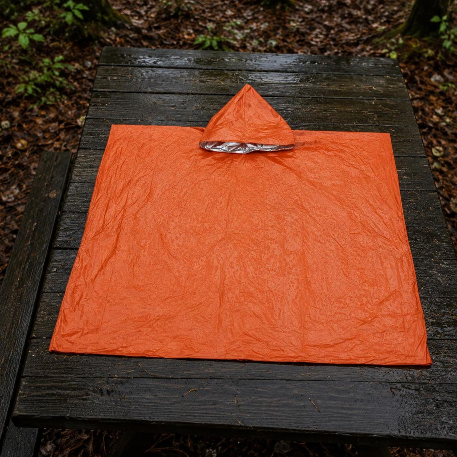 เสื้อกันฝนฉุกเฉินกันน้ำสำหรับผ - Emergency Poncho Rain บทวิจารณ์และราคา